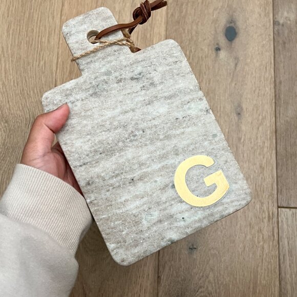 Artisanal Marble Monogram Serving Board with Wood Spreader & Initial G - Picture 5 of 6